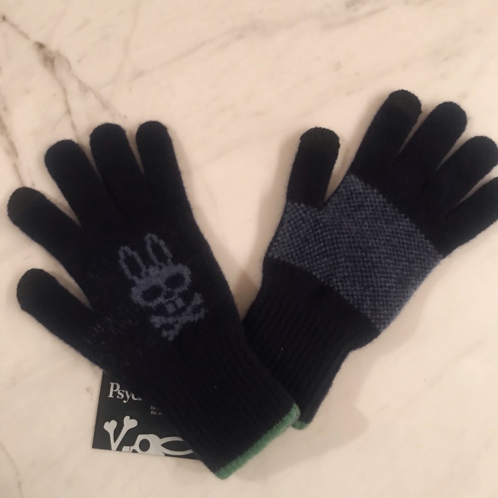Psycho Bunny gloves